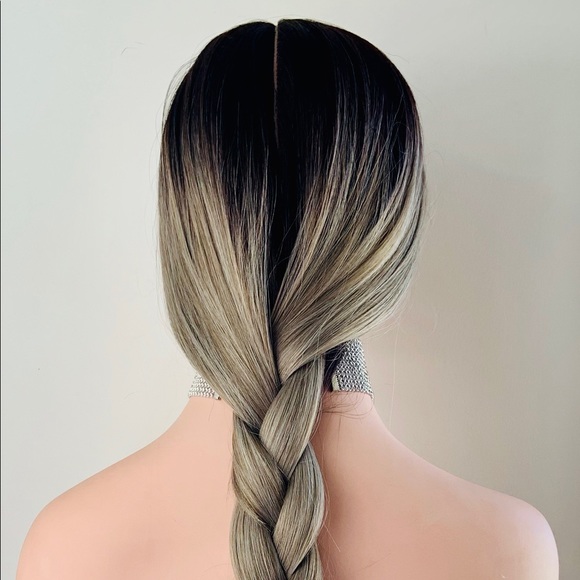 A Gorgeous Long Straight Ombre Steel Grey Lace Front Wig - Picture 9 of 16